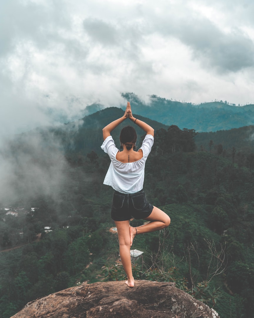 Geist in Balance durch Yoga – LUVIYO